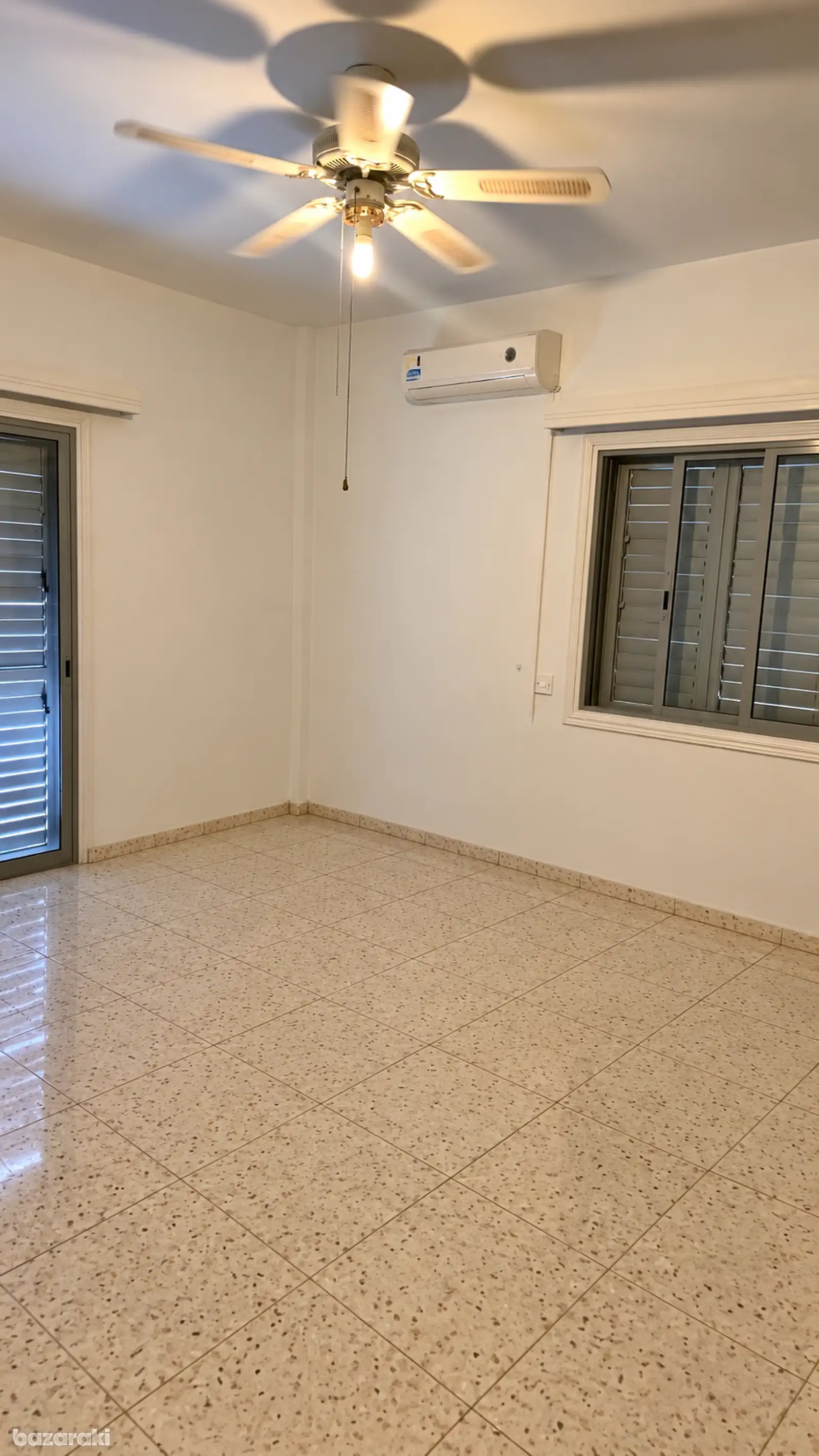 House, 3 bedrooms — 3