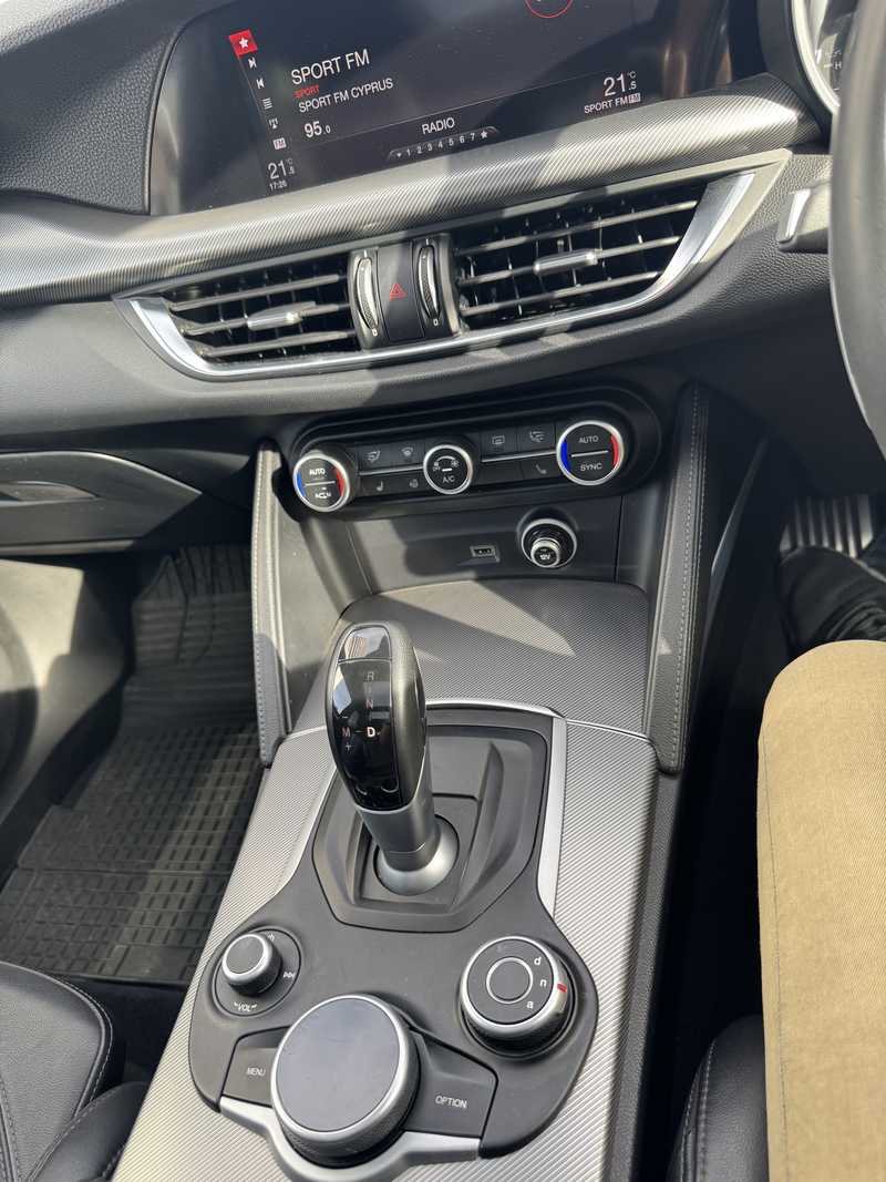 2018 Alfa Romeo Stelvio 2,2L 2018 Cyprus