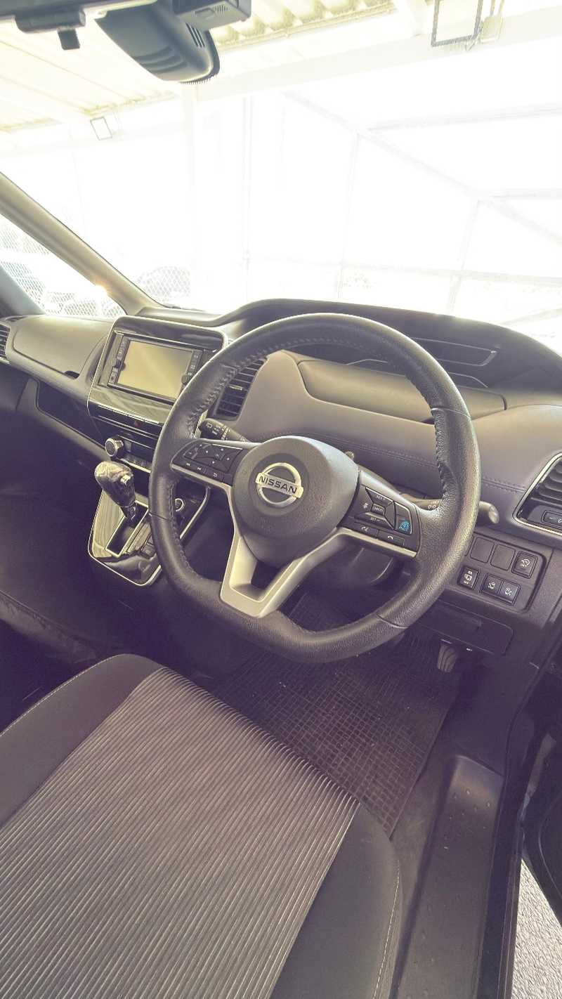 2022 Nissan Serena 2,0L 2022 Cyprus