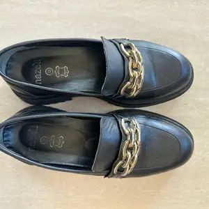 Black leather loafers size 39 in good condition, Larnaca — Xylofagou