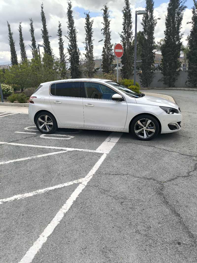 2017 Peugeot 308 1,2L 2017 Cyprus