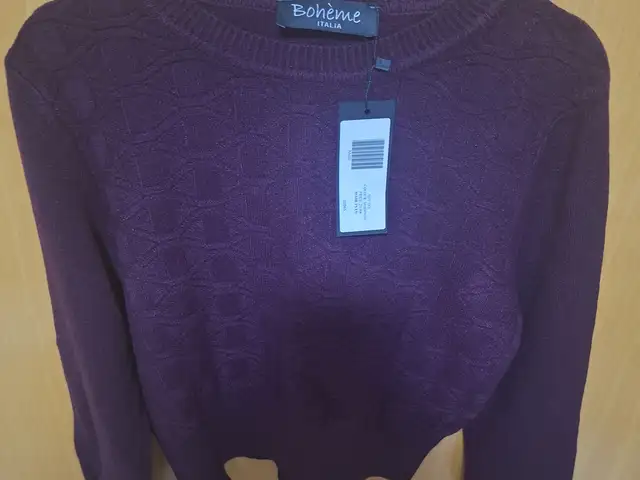 New blouse with beautiful pattern and colour, Larnaca — Drosia