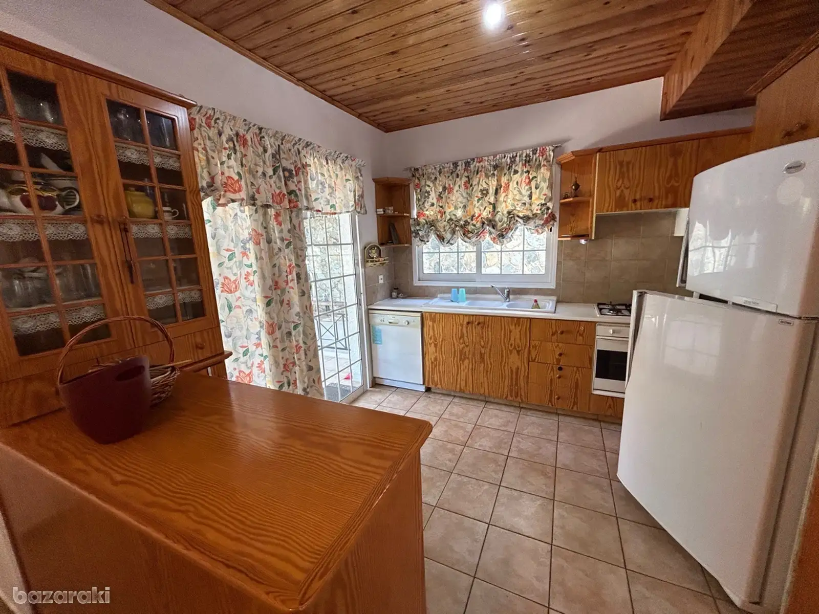 House, 3 bedrooms — 8