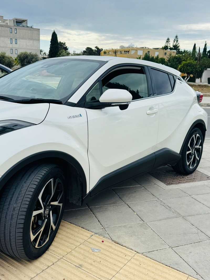 Toyota C-HR 1,8L 2021