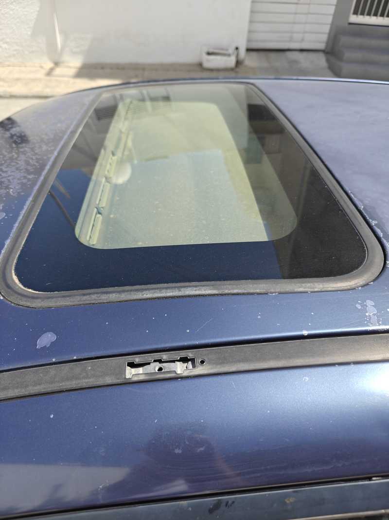 2003 Mazda 323 1,5L 2003 Cyprus