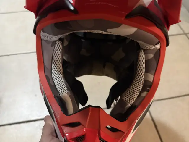 Enduro accesories, Επαρχία Λεμεσού — Κάτω Πολεμίδια