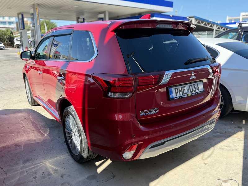 2019 Mitsubishi Outlander 2,4L 2019 Cyprus