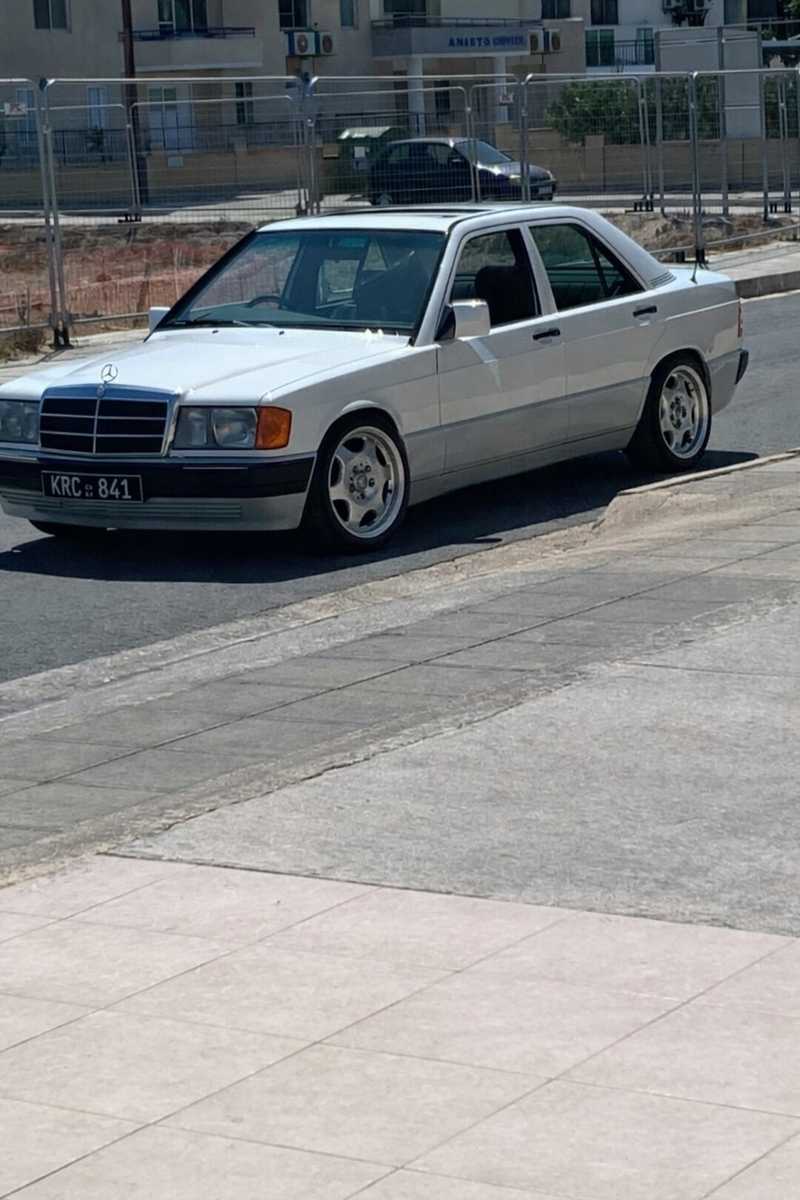 Mercedes-Benz E-Class 2,2L 1989