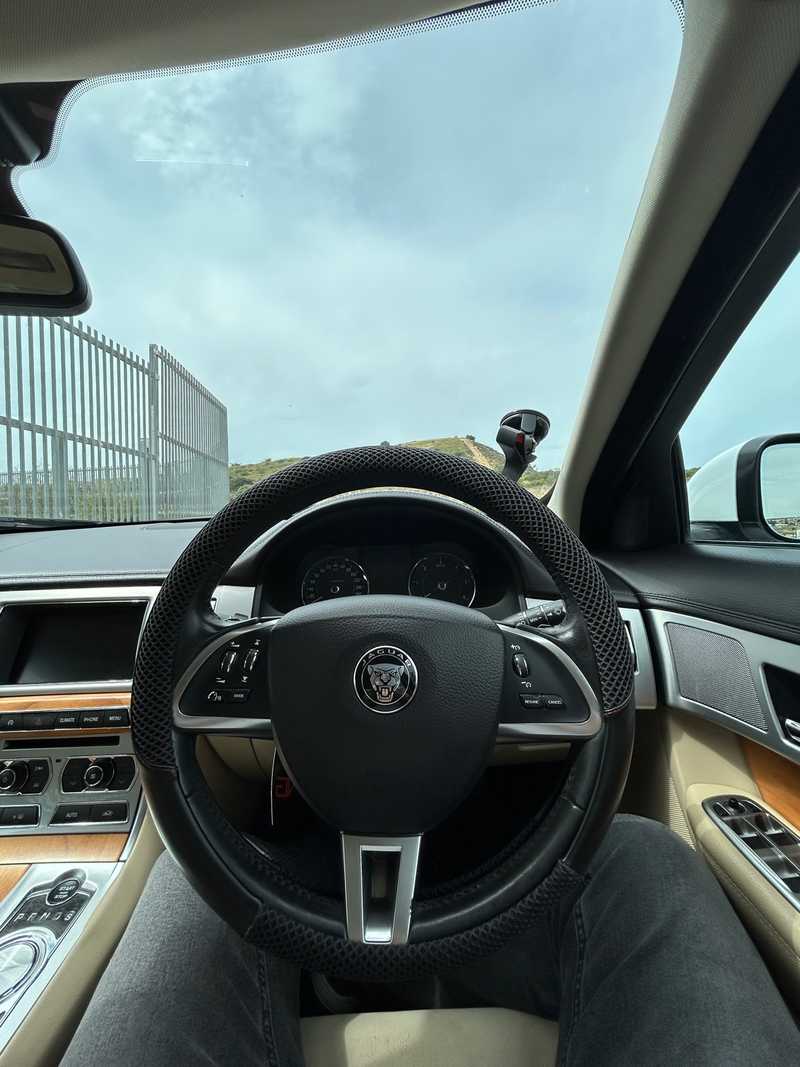 2014 Jaguar XF 2,2L 2014 Cyprus
