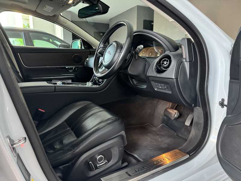 2016 Jaguar XJ 3,0L 2016 Cyprus