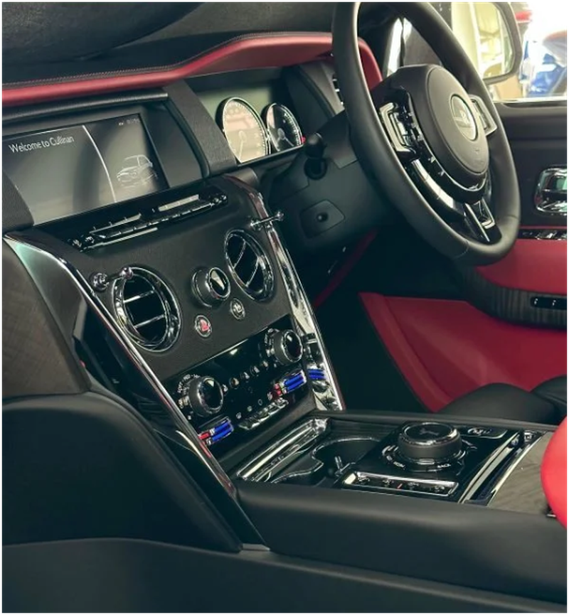 2023 Rolls Royce Cullinan 6,8L 2023 Cyprus