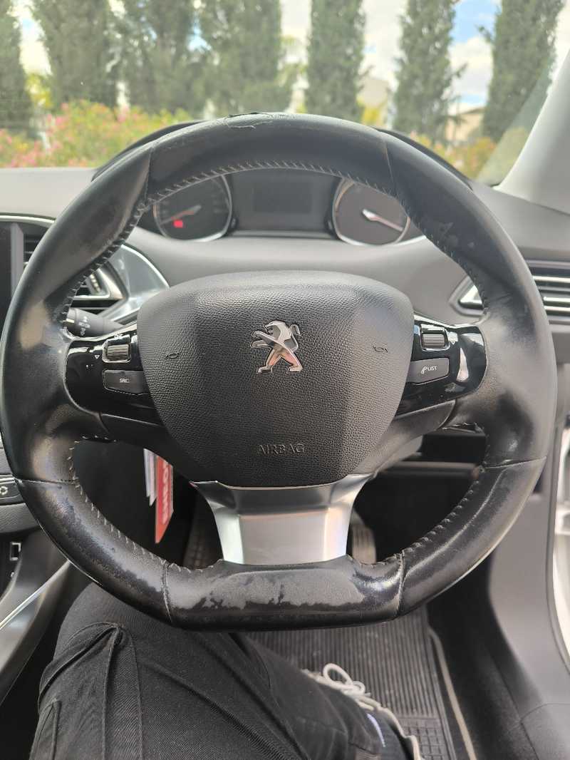 2017 Peugeot 308 1,2L 2017 Cyprus