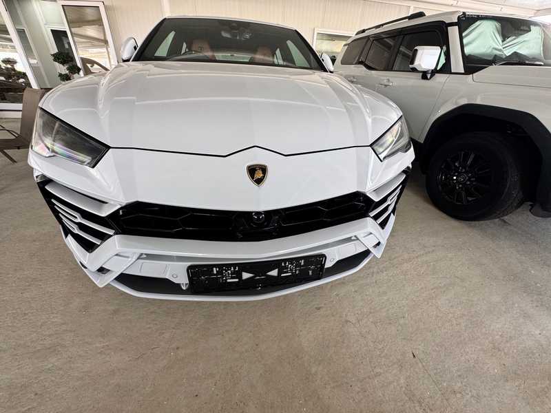 2024 Lamborghini Urus 4,0L 2024 Cyprus