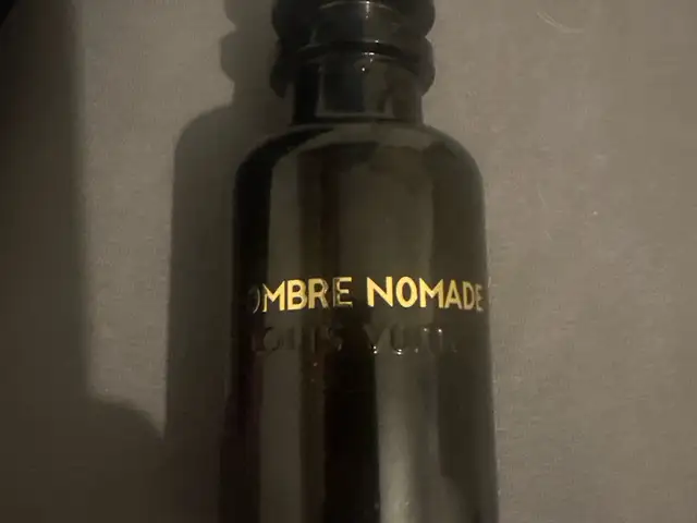Louis vuitton ombre nomade perfume, Επαρχία Αμμοχώστου — Παραλίμνι
