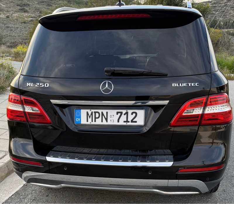 2013 Mercedes-Benz M-Class 2,1L 2013 Cyprus