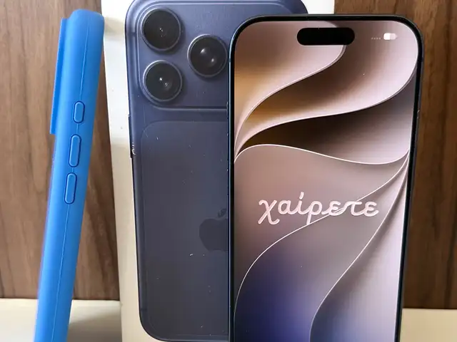 Iphone 17 pro | 256gb | deep blue | 99 battery | box, cable & case | like new, Limassol — Erimi