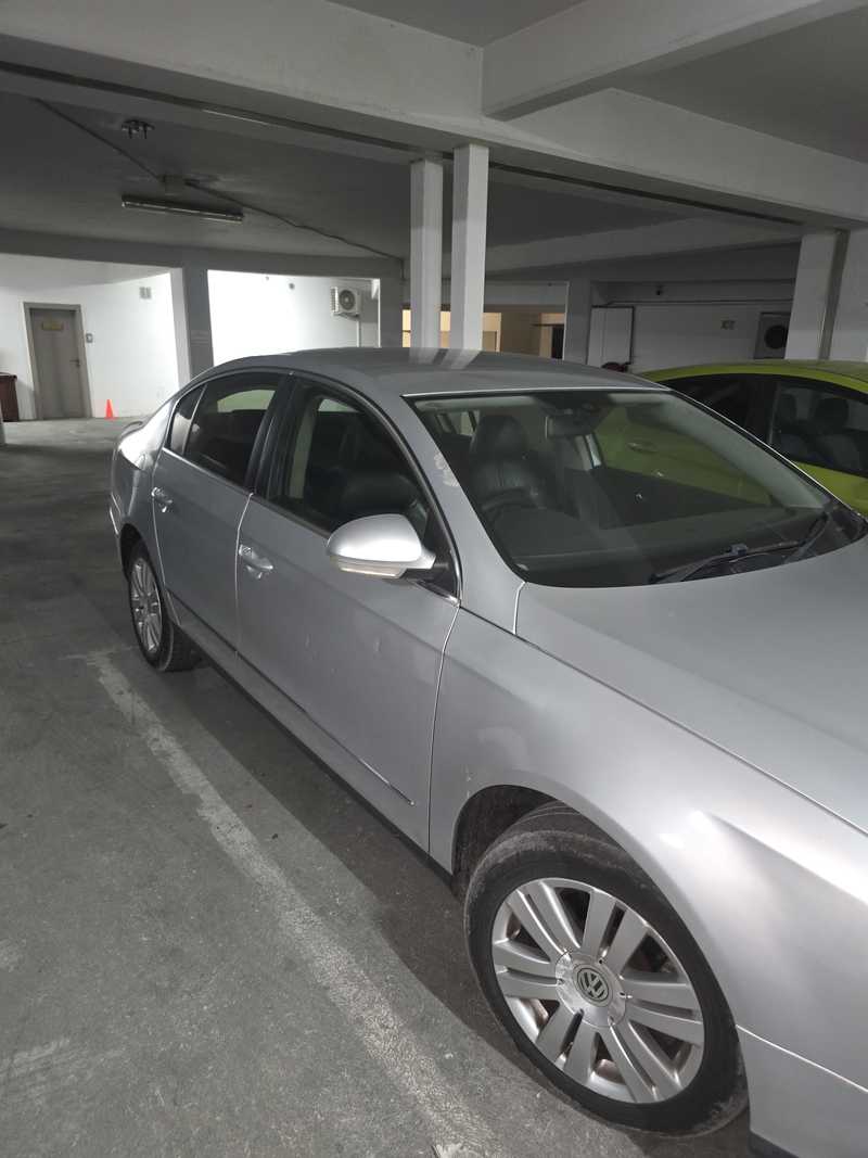 2009 Volkswagen Passat 2,0L 2009 Cyprus