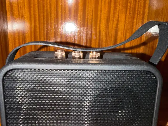 Speaker is practically new, without the box., Larnaca — Larnaka - Finikoudes