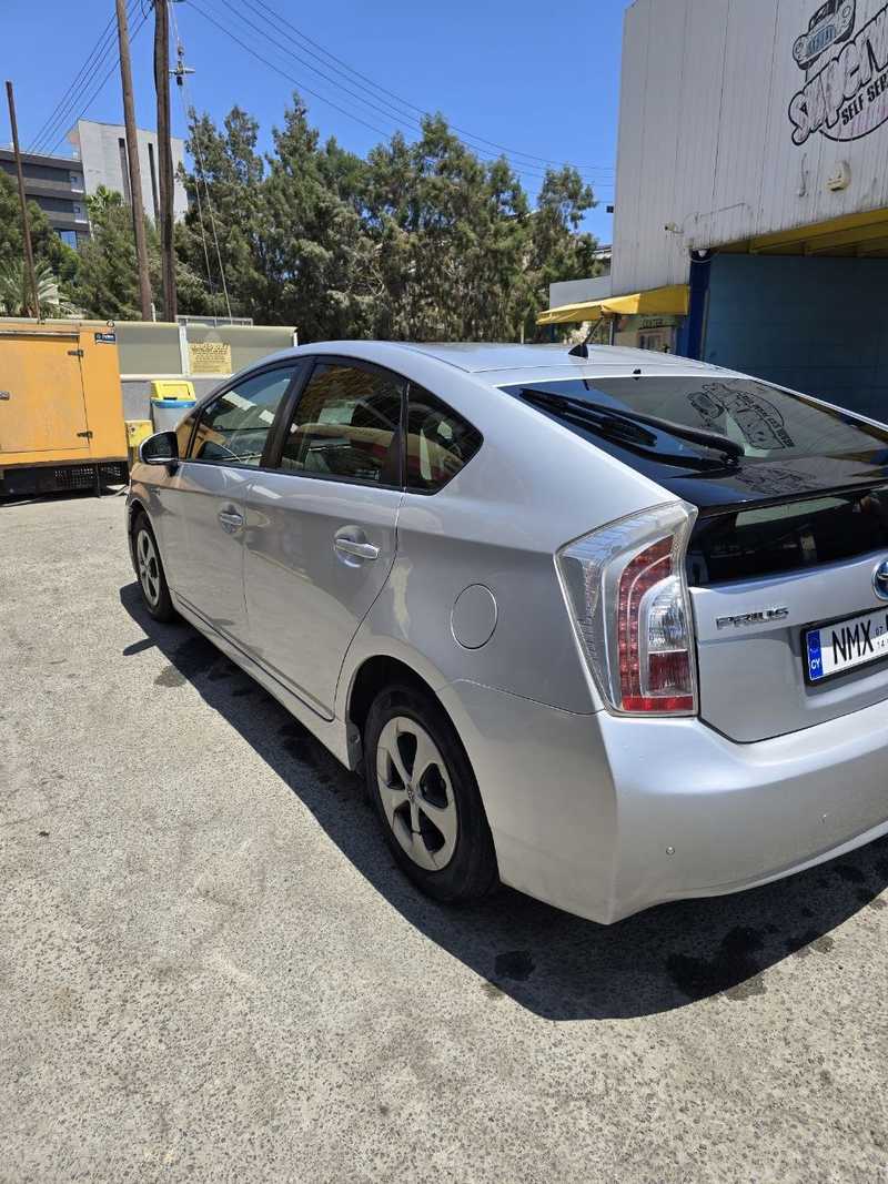 2014 Toyota Prius 1,8L 2014 Cyprus