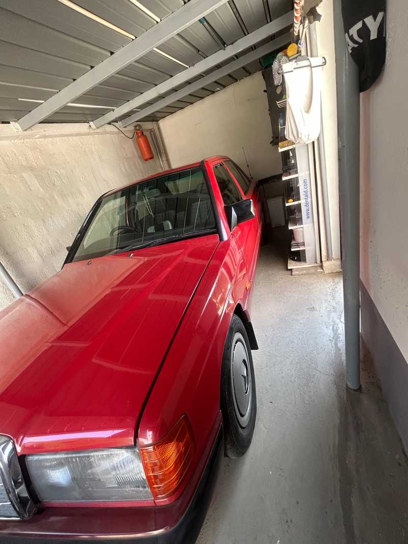 Mercedes-Benz E-Class 1,8L 1991