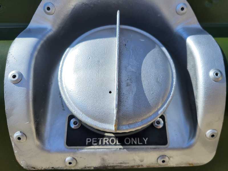 1979 Land Rover Defender 2,3L 1979 Cyprus