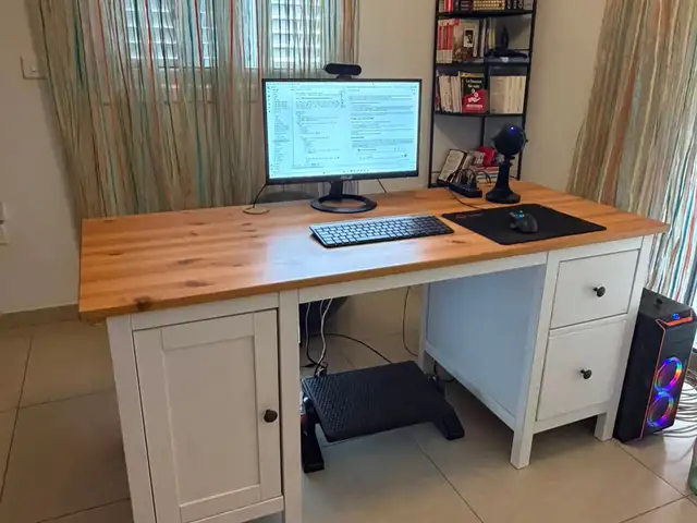 Ikea hemnes desk solid wood top white storage cabinets, Limassol — Pyrgos Lemesou