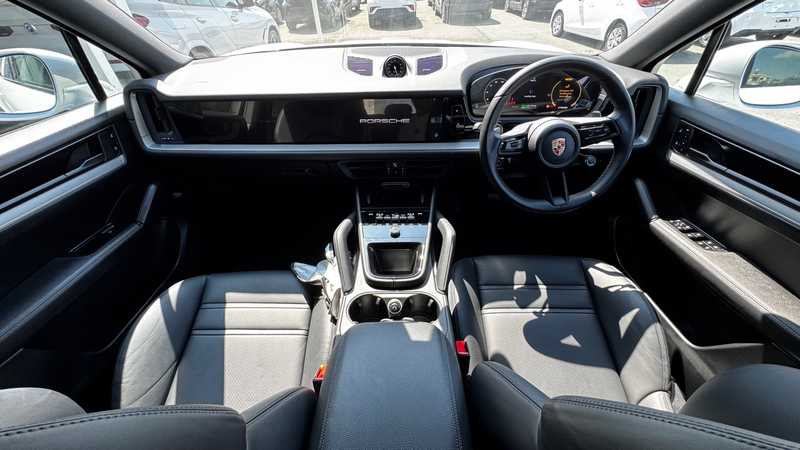 2025 Porsche Cayenne 3,0L 2025 Cyprus