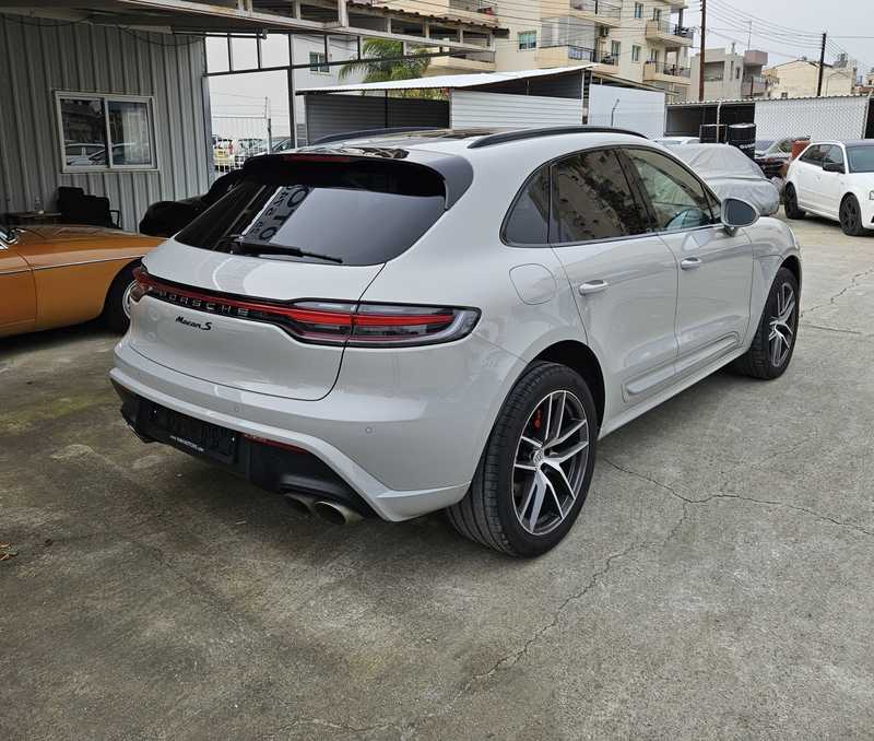 2022 Porsche Macan 3,0L 2022 Cyprus
