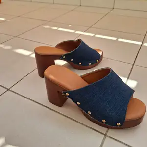 Denim sandals, Επαρχία Πάφου — Πάφος - Κάτω Πάφος