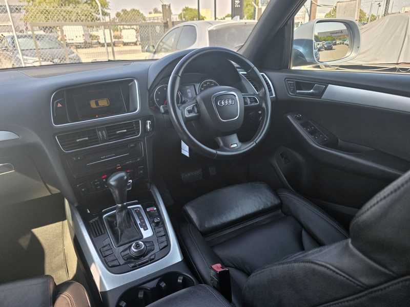 2009 Audi Q5 2,0L 2009 Cyprus