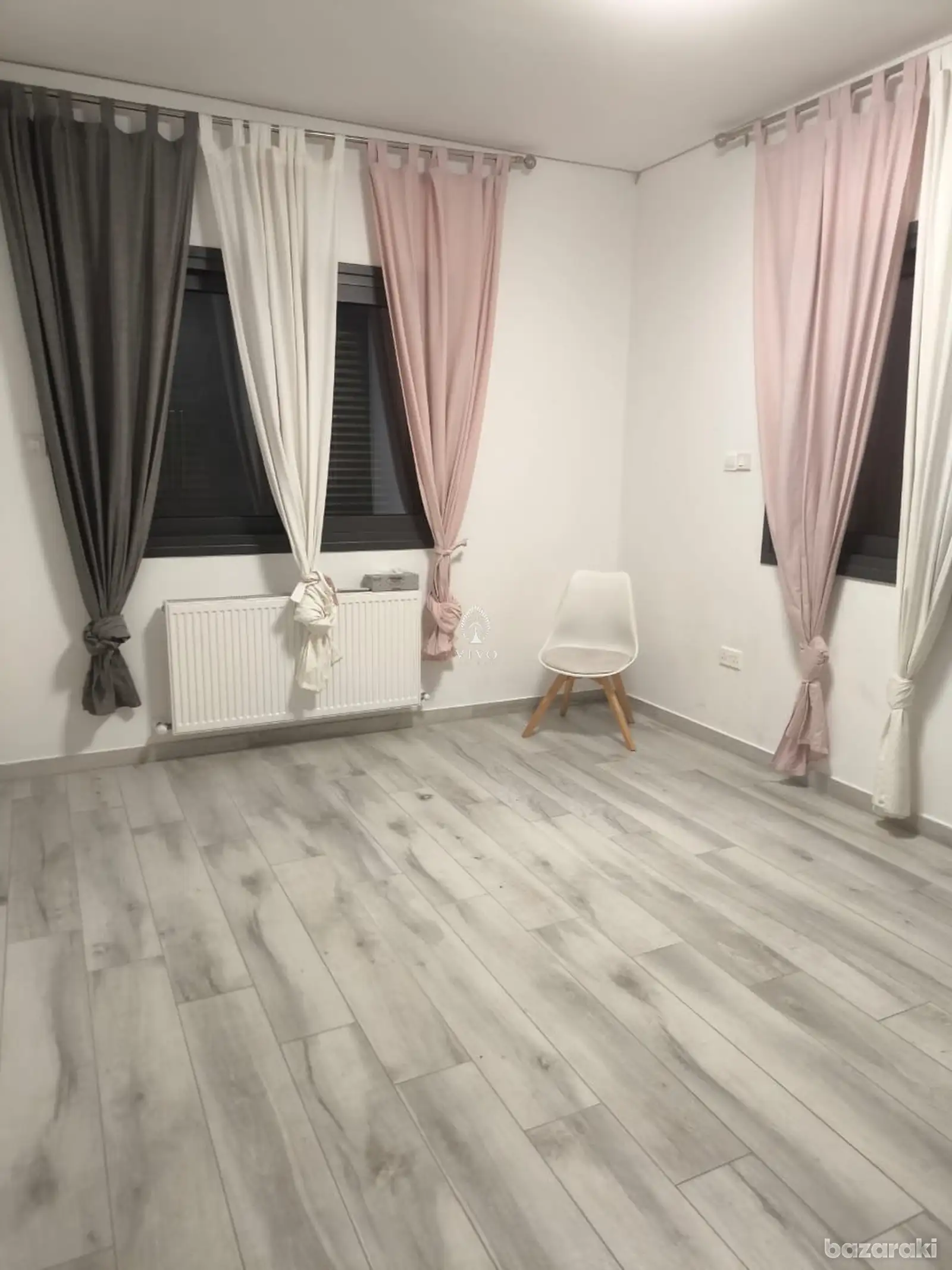 House, 3 bedrooms — 9