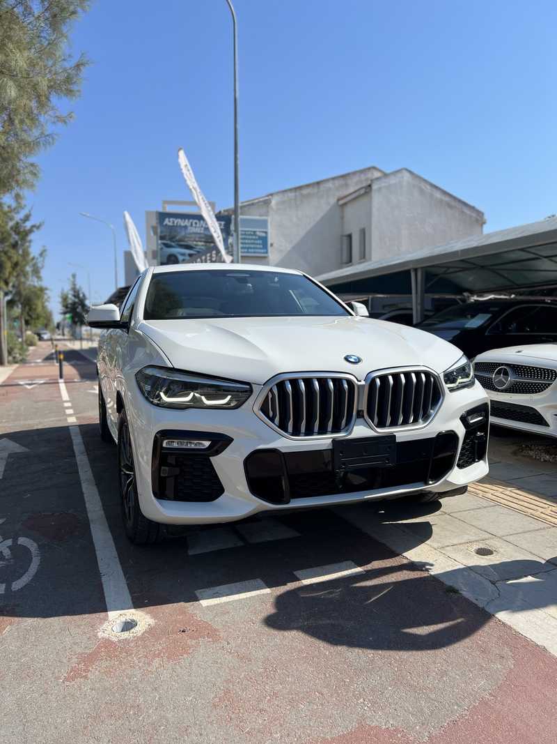 BMW X6 3,0L 2021