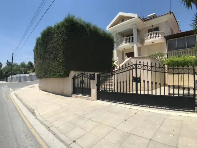 5-bedroom villa for sale, Limassol — Germasogeia