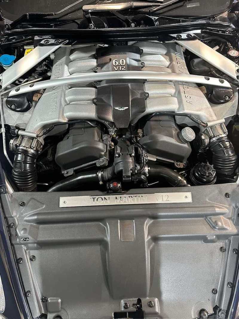 2005 Aston Martin DB9 5,9L 2005 Cyprus