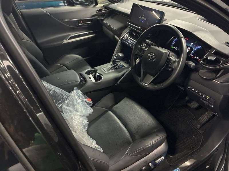 2023 Toyota Harrier 2,5L 2023 Cyprus