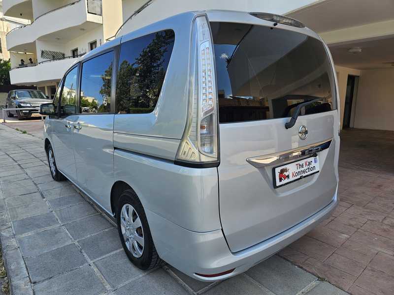 2016 Nissan Serena 2,0L 2016 Cyprus