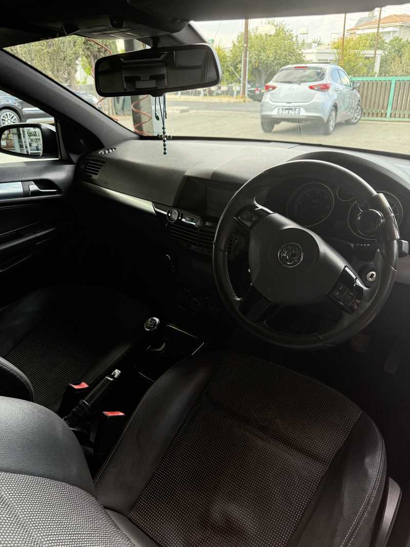 2007 Opel, Vauxhall Astra 1,9L 2007 Cyprus
