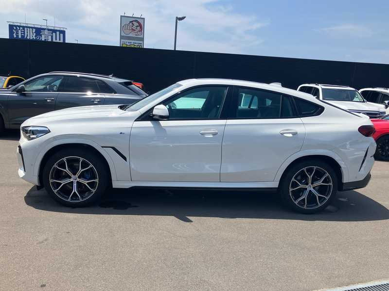 2022 BMW X6 3,0L 2022 Cyprus