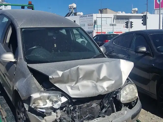 Κτυπημένο αυτοκίνητο για εξαρτήματα, Nicosia — Lakatameia - Agia Paraskevi
