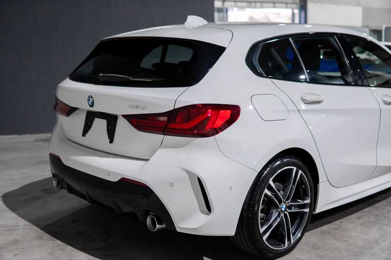 2022 BMW 1-Series 2,0L 2022 Cyprus