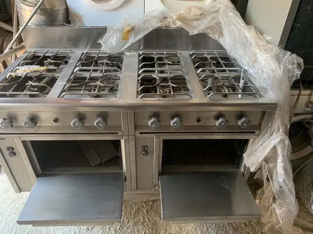 Commercial 8 burner gas range/professional restaurant cooker, Larnaca — Kiti