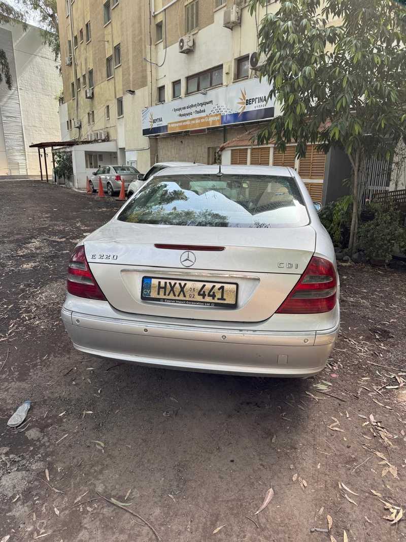 2001 Mercedes-Benz E-Class 2,2L 2001 Cyprus