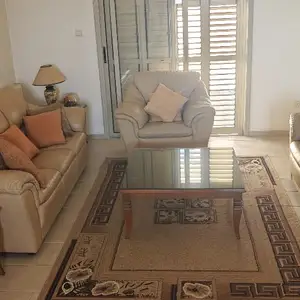 Complete Classic Living Room Set Leather 3+2+1 Sofas, Tables, Lamps & Rug, Paphos — Konia