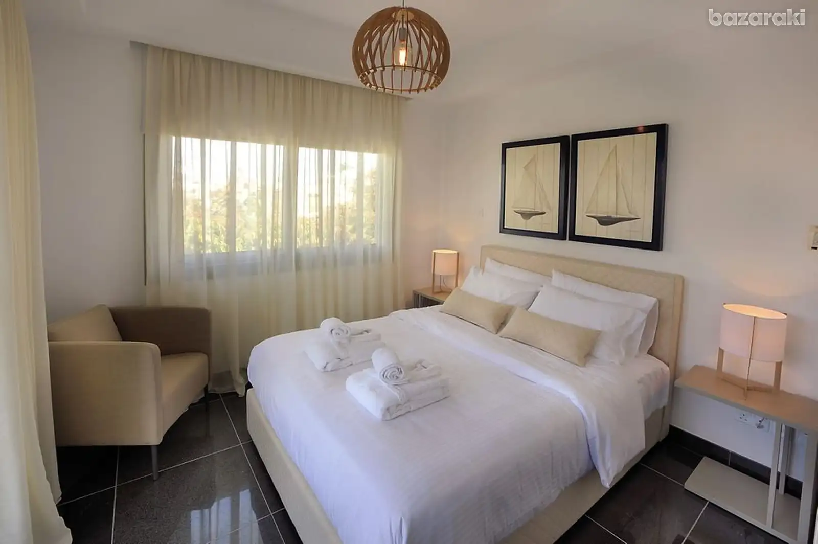 House, 3 bedrooms — 13