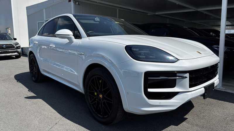 2025 Porsche Cayenne 3,0L 2025 Cyprus