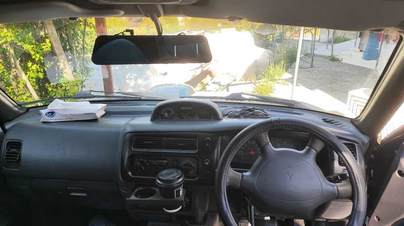 2002 Mitsubishi L200 2,5L 2002 Cyprus