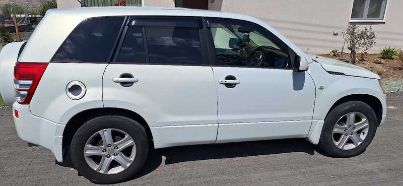2006 Suzuki Escudo 2,0L 2006 Cyprus