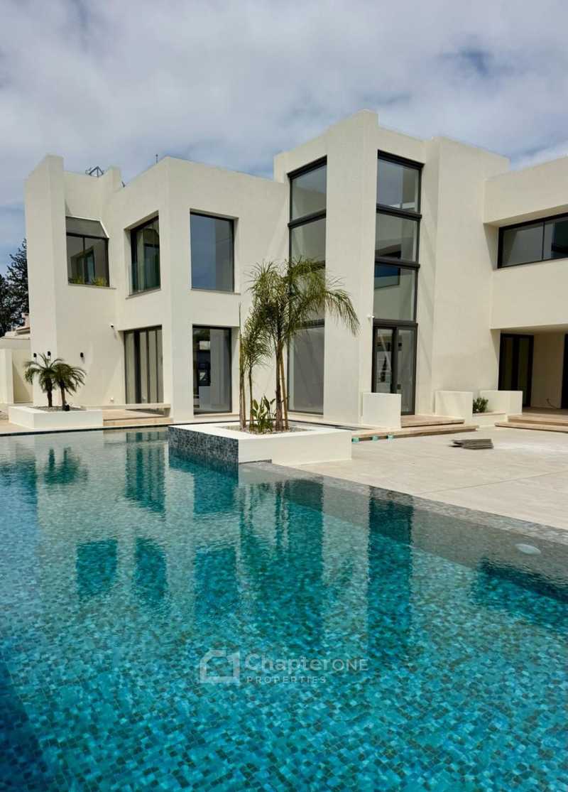 7-bedroom villa for sale