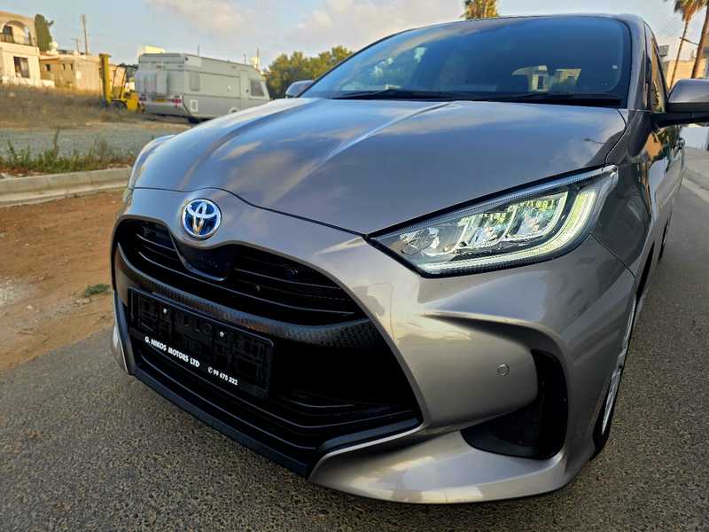 2022 Toyota Yaris 1,5L 2022 Cyprus