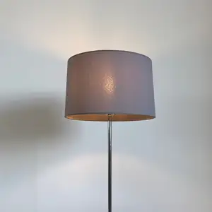 Elegant table lamp with grey fabric shade, Επαρχία Πάφου — Προδρόμι